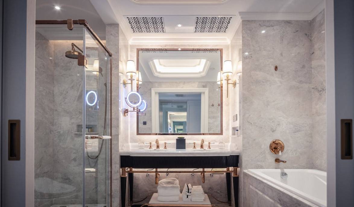 Shower Remodel Contractors: Design Ideas for Modern, Luxurious Bathrooms